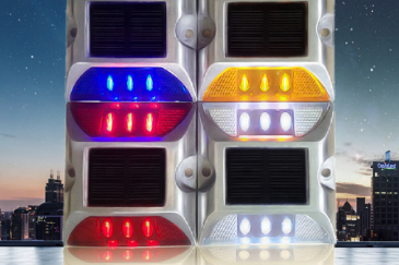 Best selling reflective solar road studs (1)