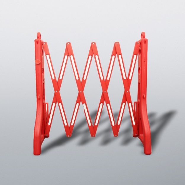 Plastic extensible expandable road safety barricade (2)