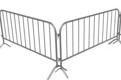 Roadway safety metal barricade (3)