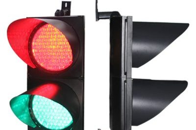Crossing traffic lights (2)